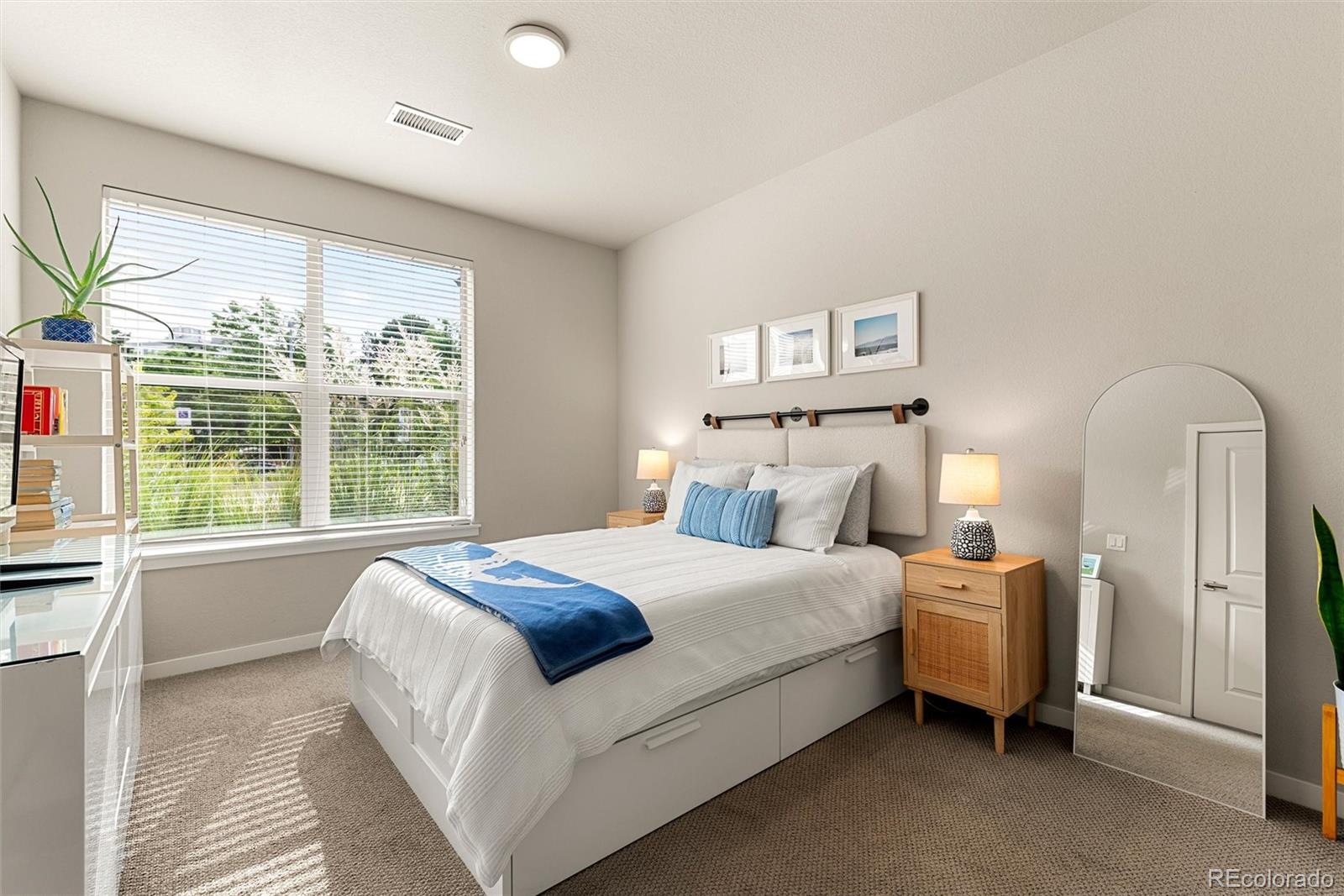 MLS Image #9 for 155 s monaco street parkway,denver, Colorado