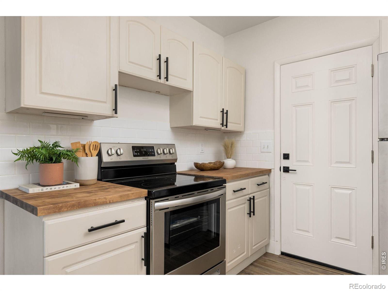 MLS Image #11 for 7467 w us highway 34 ,loveland, Colorado