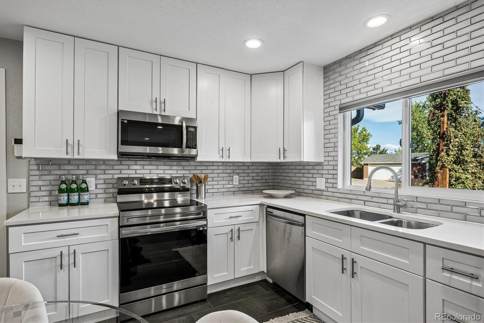 MLS Image #4 for 6158 w 75th drive,arvada, Colorado