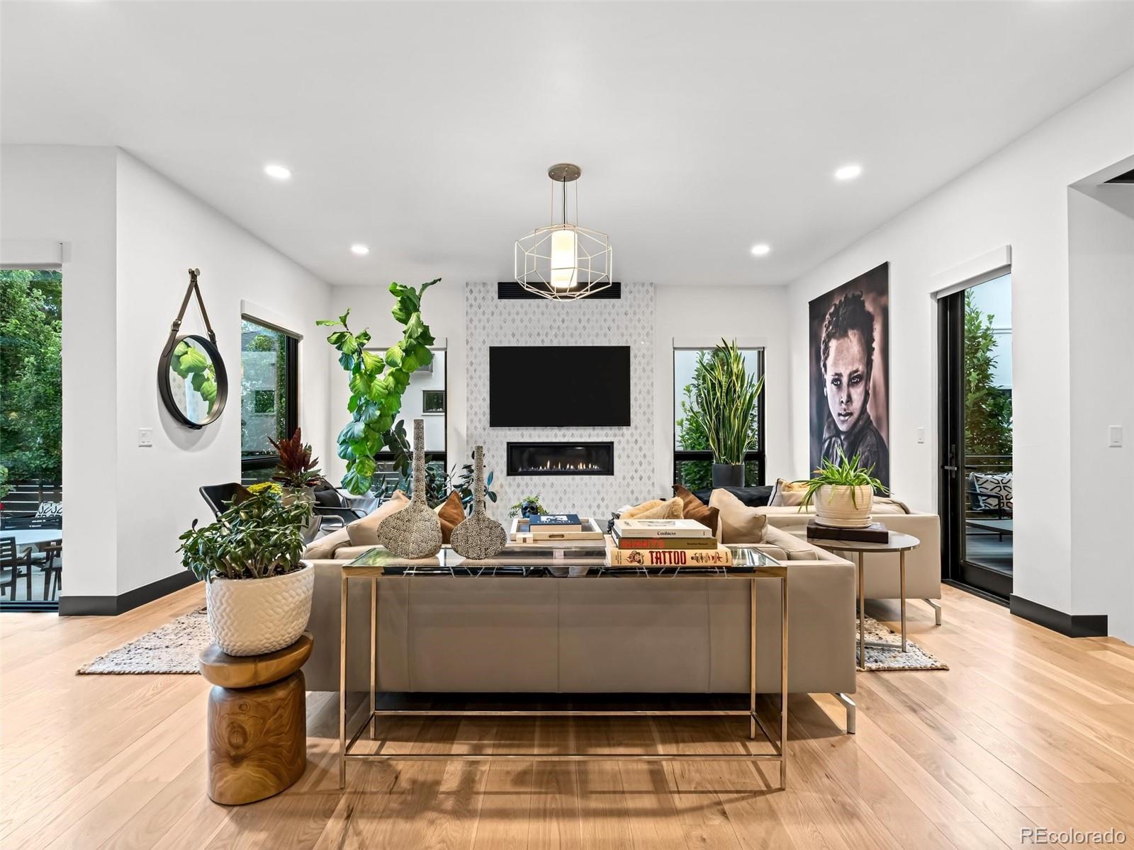 MLS Image #12 for 2110 s cook street,denver, Colorado