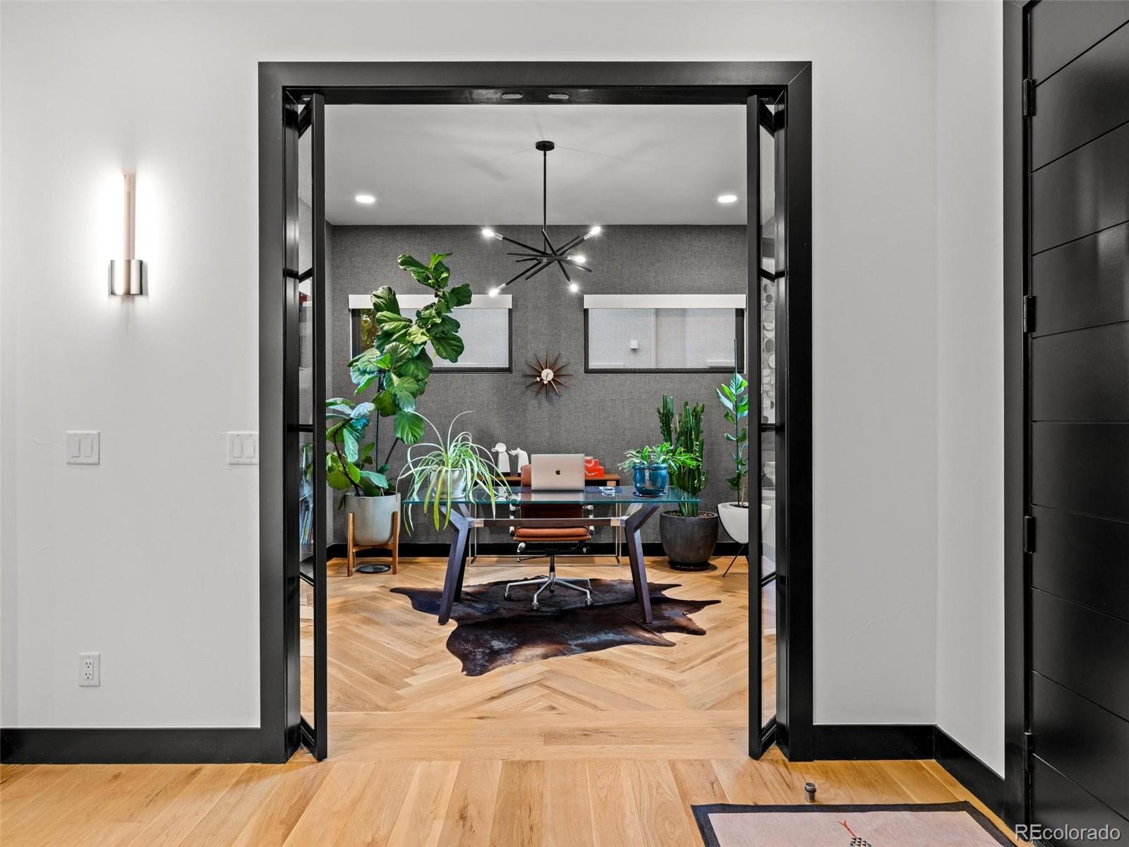 MLS Image #18 for 2110 s cook street,denver, Colorado