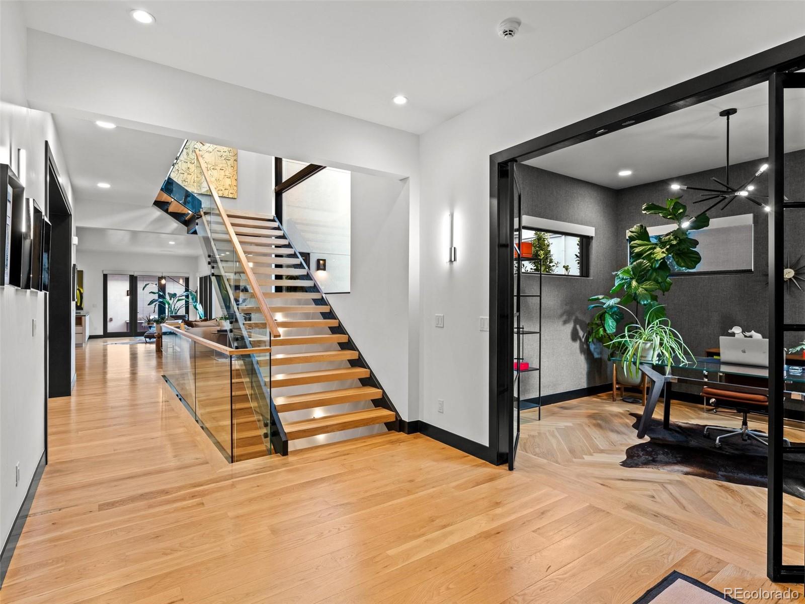 MLS Image #22 for 2110 s cook street,denver, Colorado