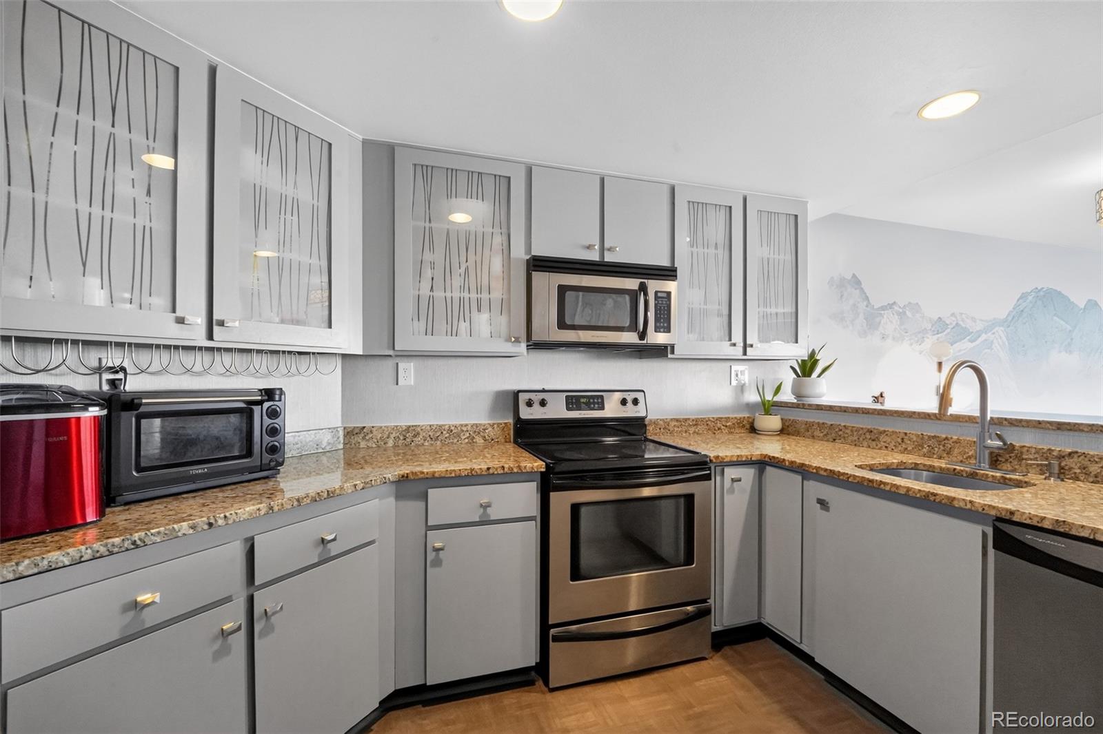 MLS Image #5 for 100  park avenue,denver, Colorado