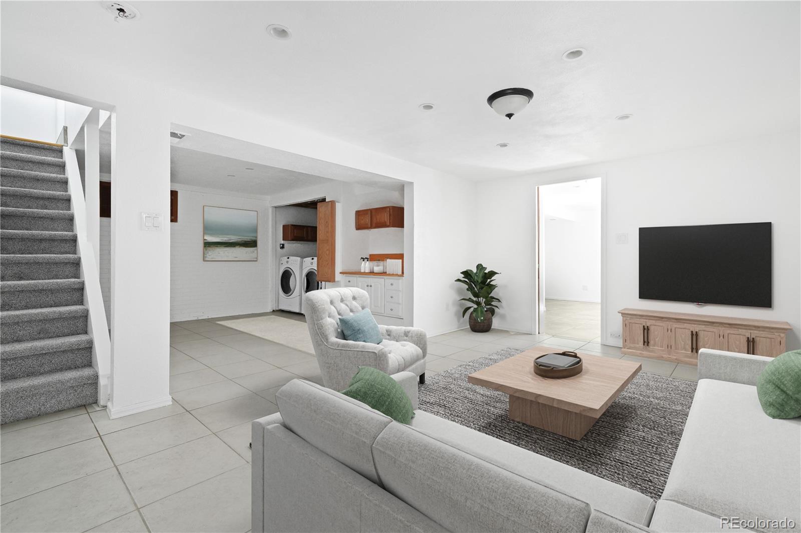 MLS Image #16 for 1507 s field court,denver, Colorado