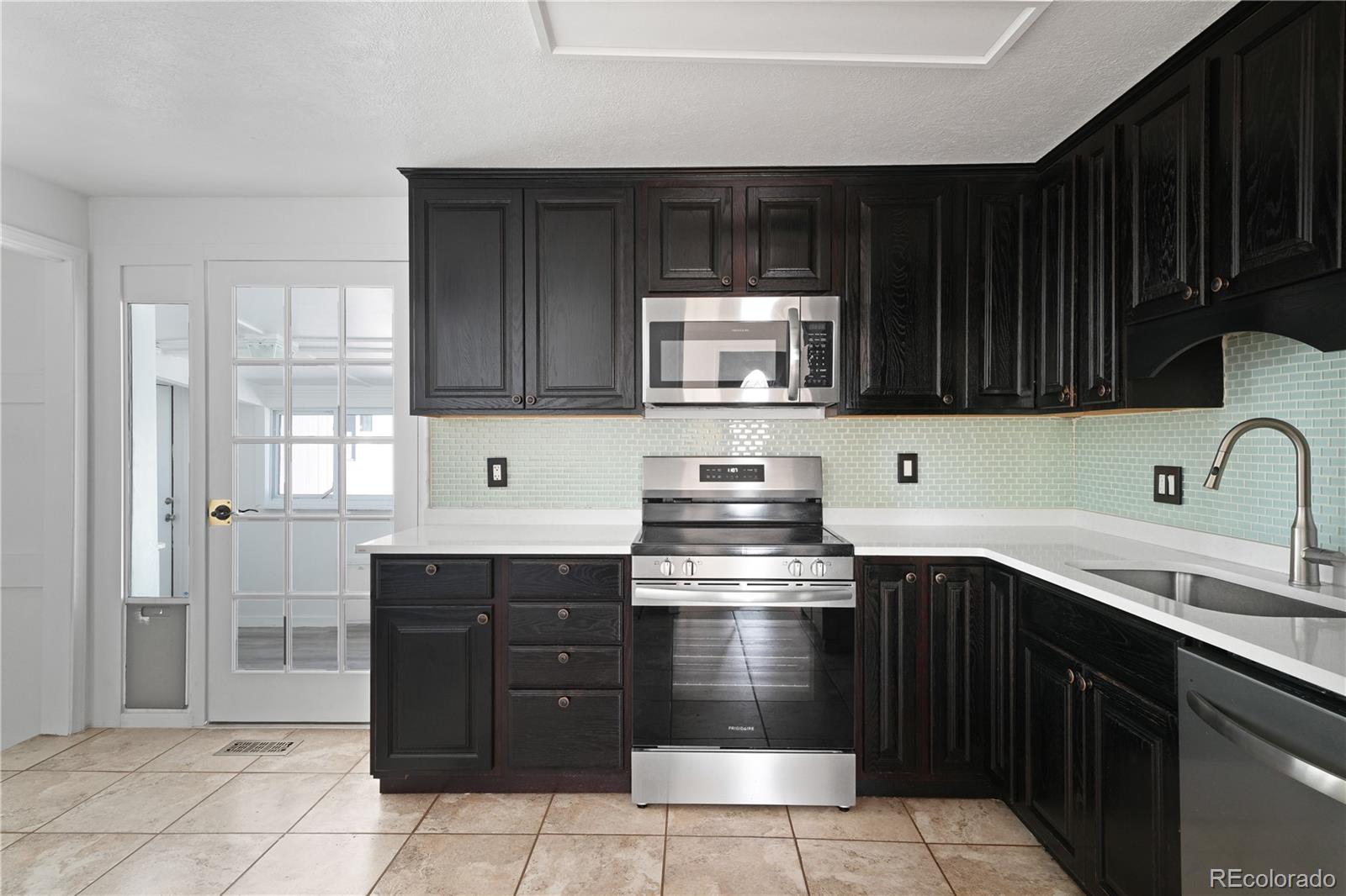 MLS Image #4 for 1507 s field court,denver, Colorado