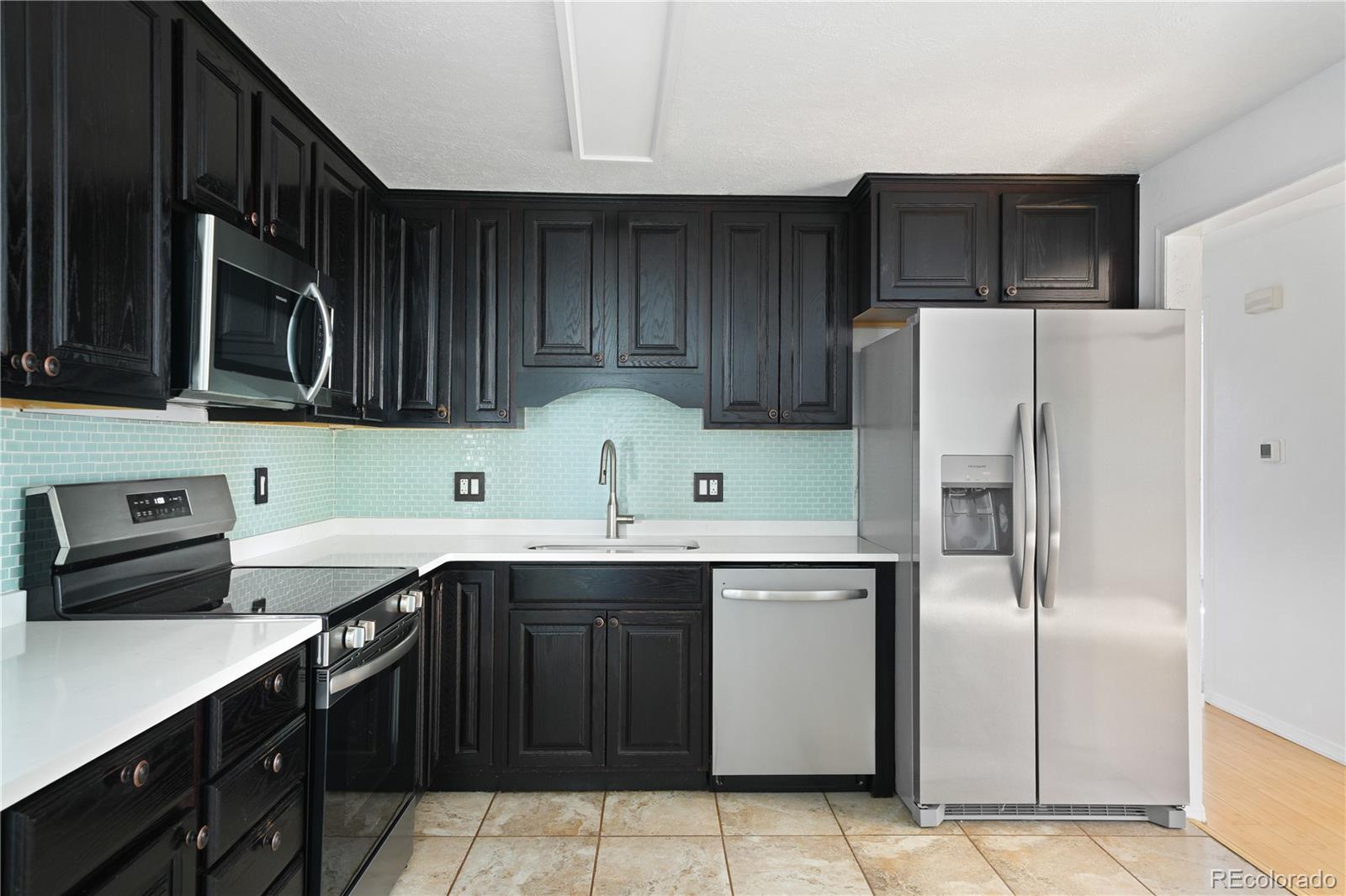 MLS Image #6 for 1507 s field court,denver, Colorado
