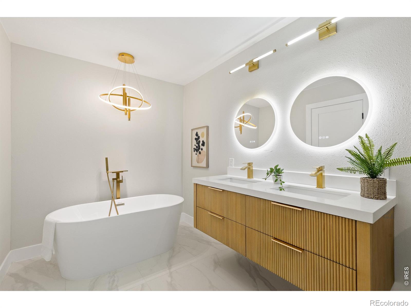 MLS Image #18 for 4505 s yosemite street,denver, Colorado