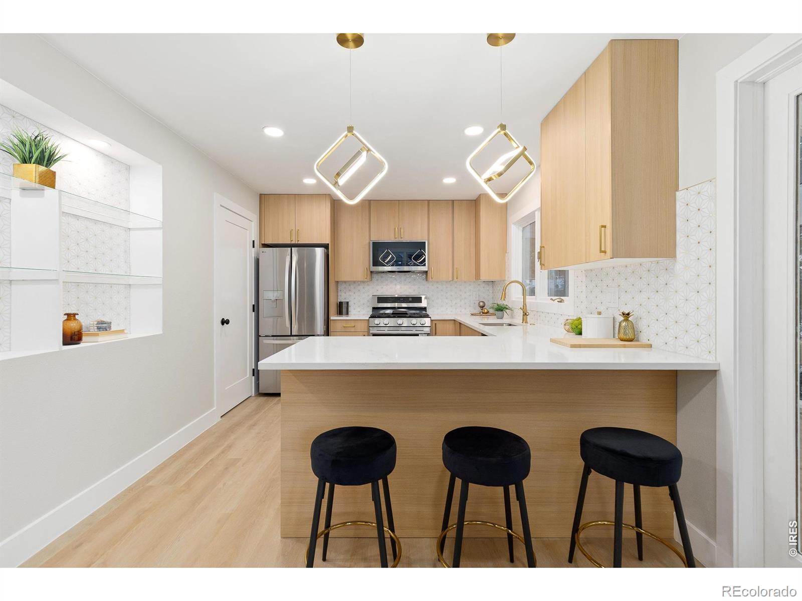 MLS Image #5 for 4505 s yosemite street,denver, Colorado