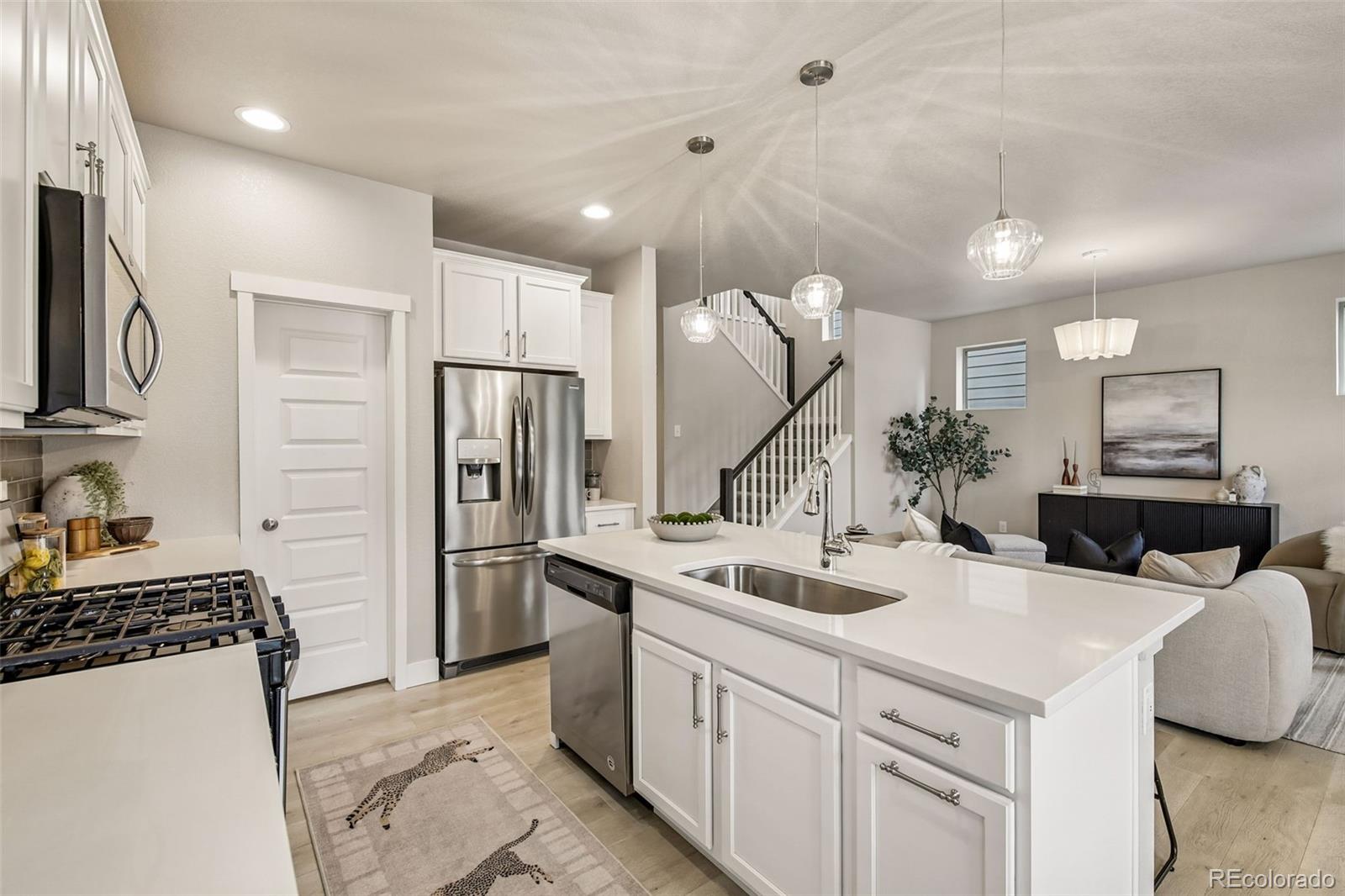 MLS Image #10 for 6837  canosa street,denver, Colorado