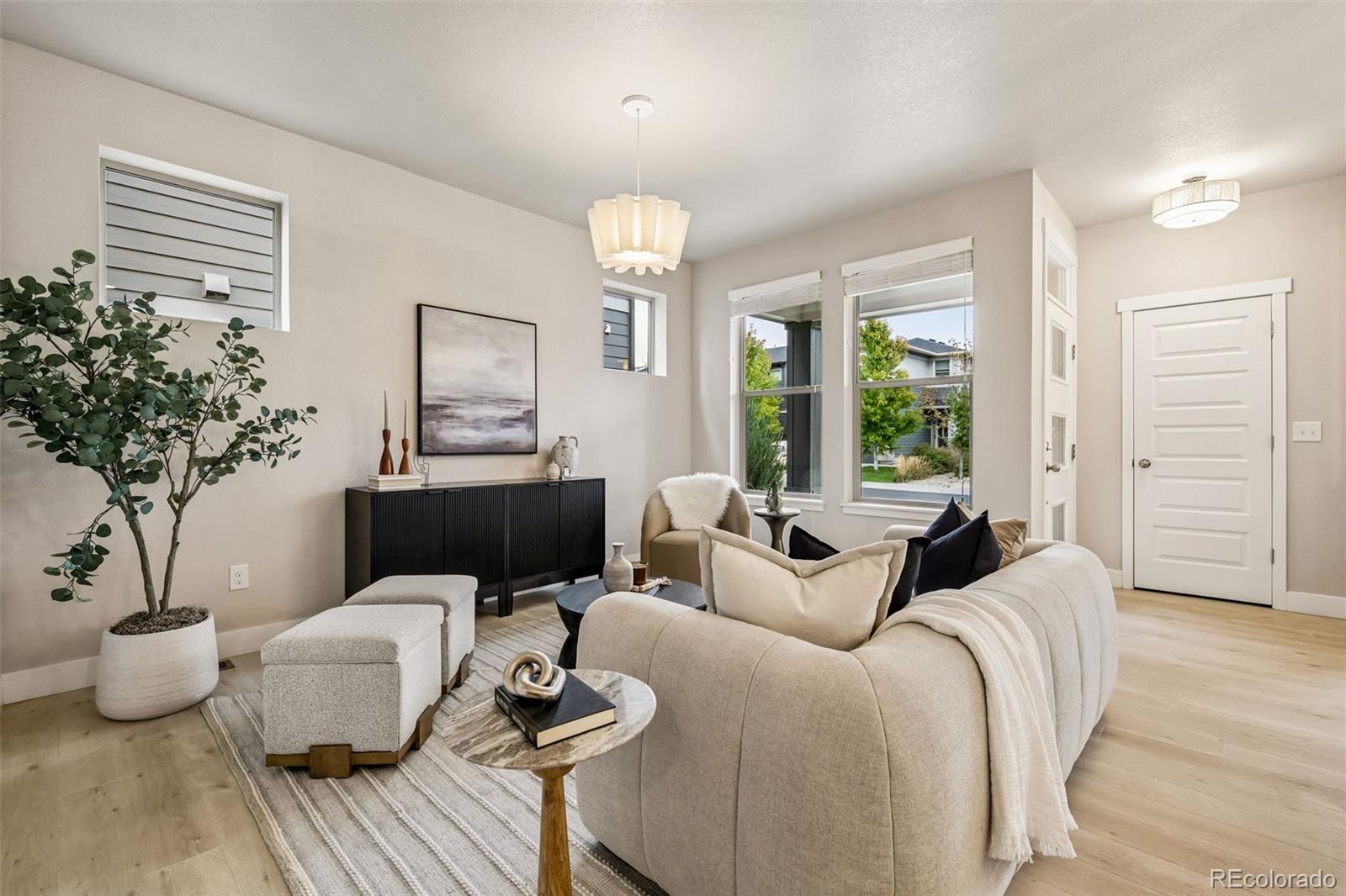 MLS Image #4 for 6837  canosa street,denver, Colorado