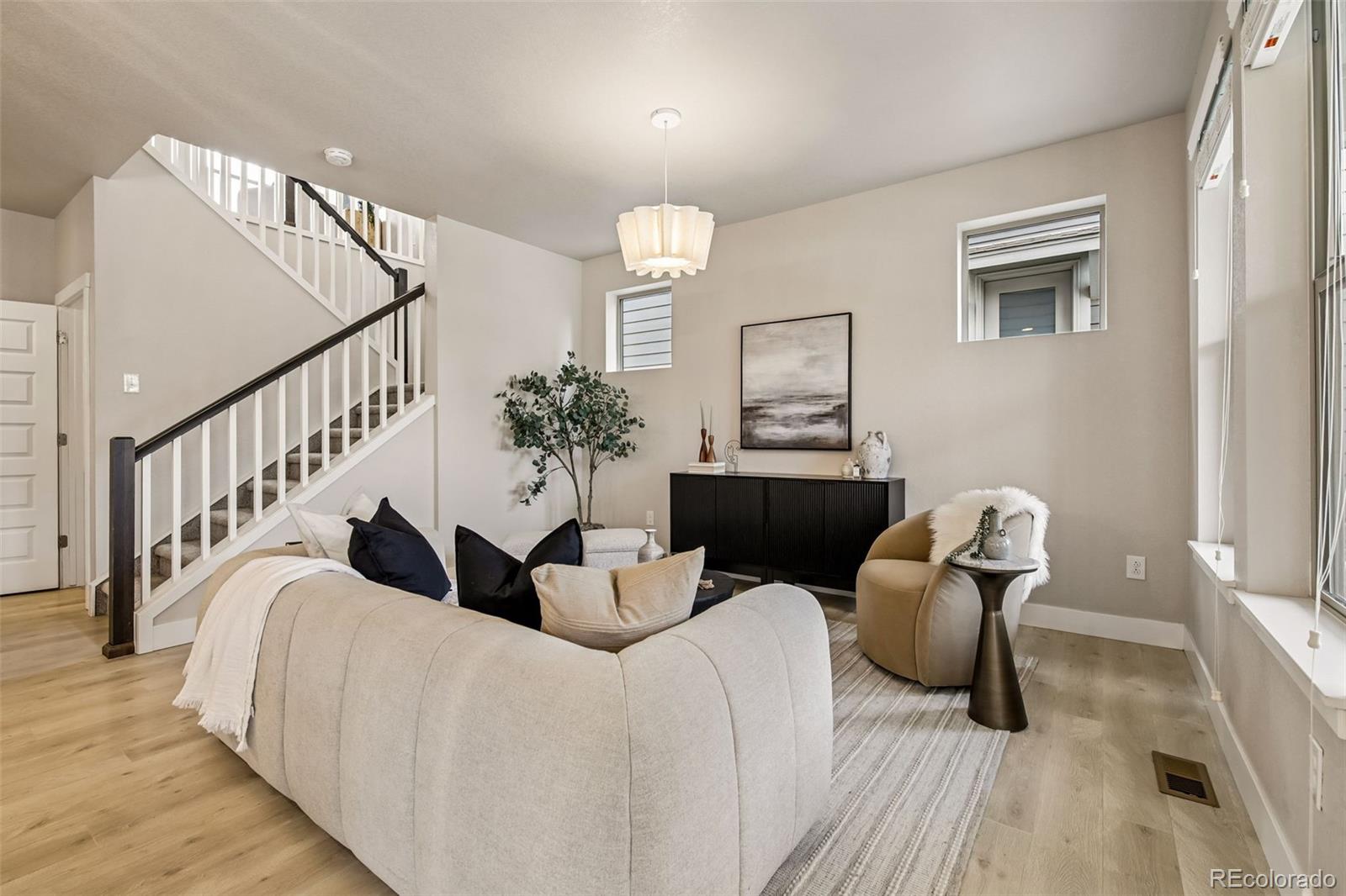 MLS Image #5 for 6837  canosa street,denver, Colorado