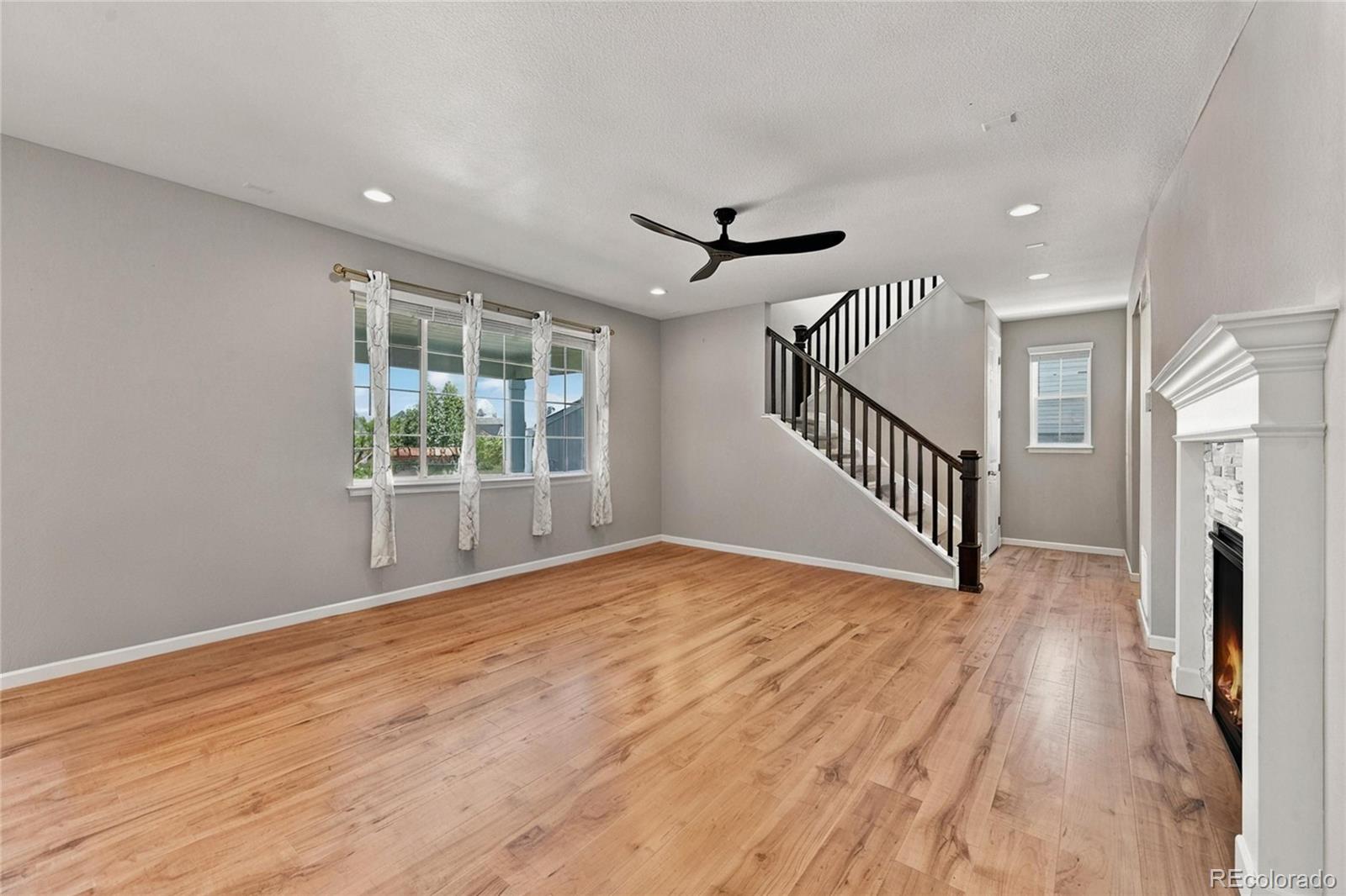 MLS Image #14 for 27645 e geddes place,aurora, Colorado