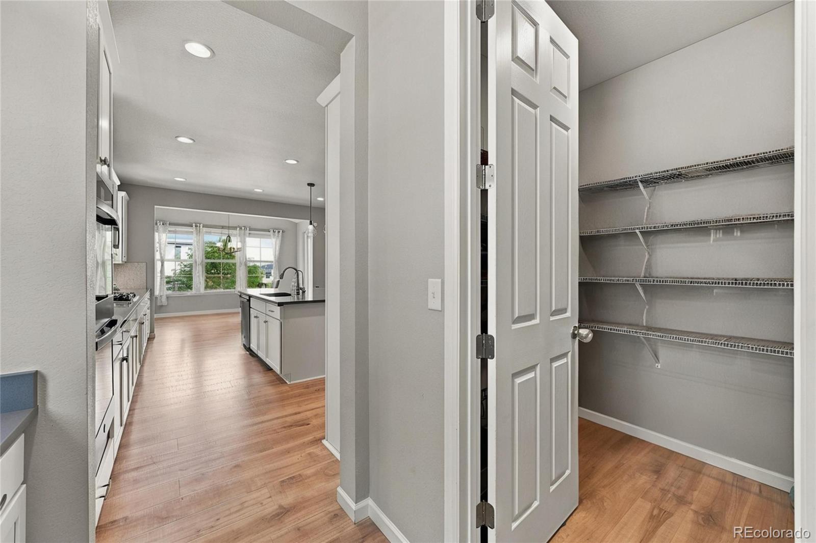 MLS Image #17 for 27645 e geddes place,aurora, Colorado