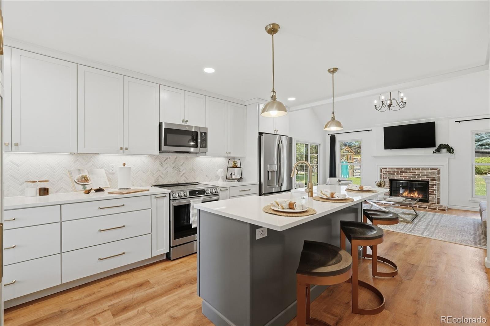 MLS Image #4 for 8512  union circle,arvada, Colorado