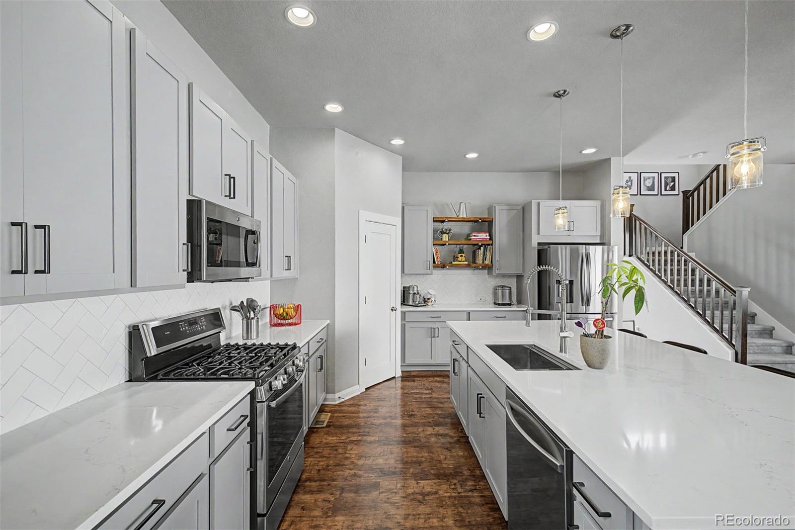 MLS Image #14 for 1365 w 67th place,denver, Colorado