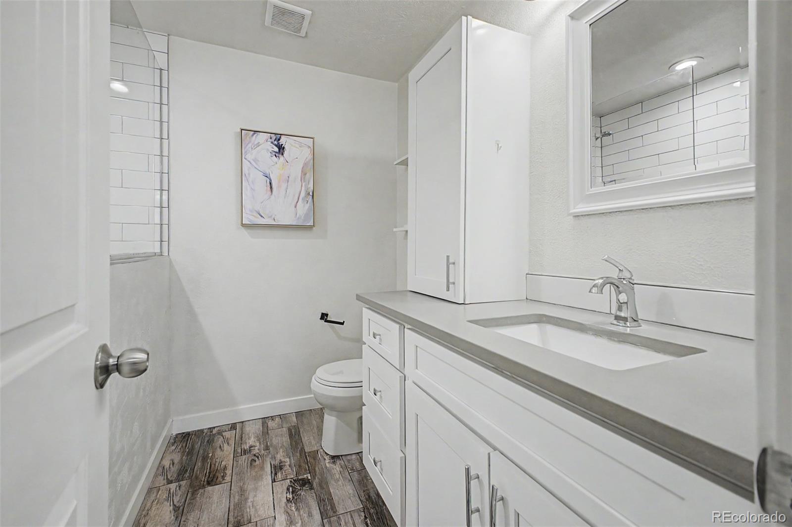 MLS Image #22 for 1140 s wolff street,denver, Colorado
