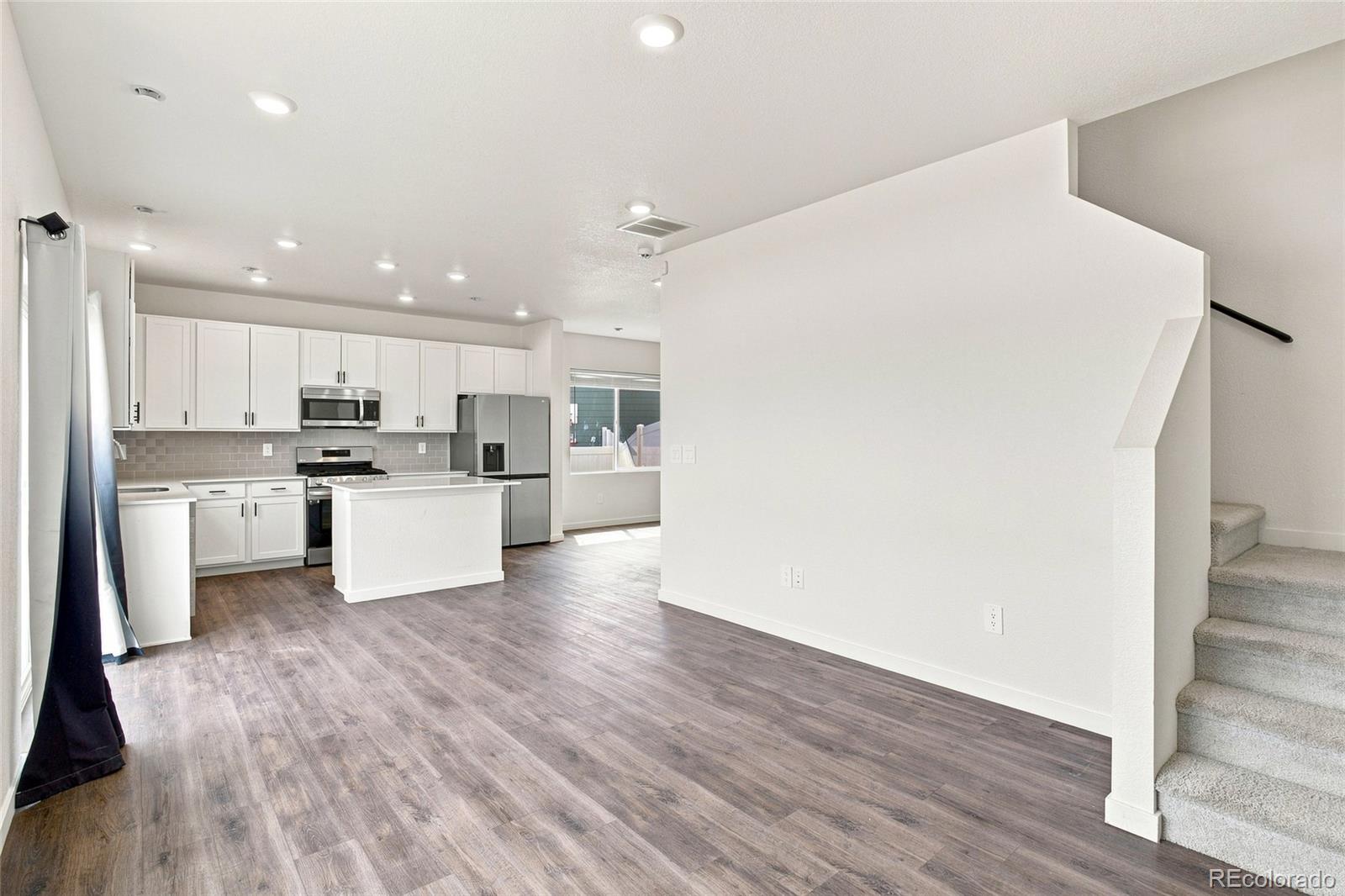 MLS Image #4 for 3601  lake clark street,evans, Colorado
