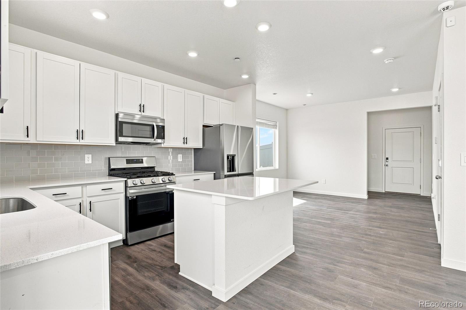 MLS Image #6 for 3601  lake clark street,evans, Colorado