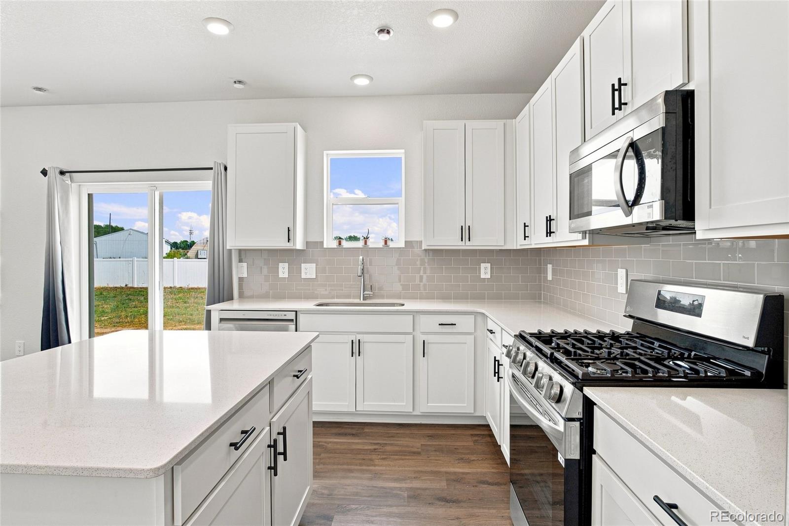 MLS Image #8 for 3601  lake clark street,evans, Colorado
