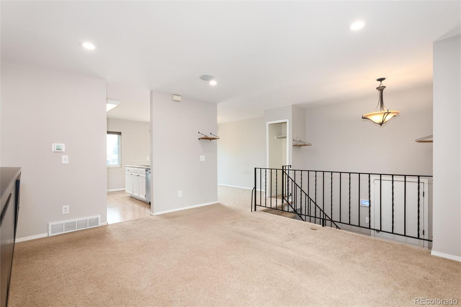 MLS Image #11 for 19161 e louisiana avenue,aurora, Colorado