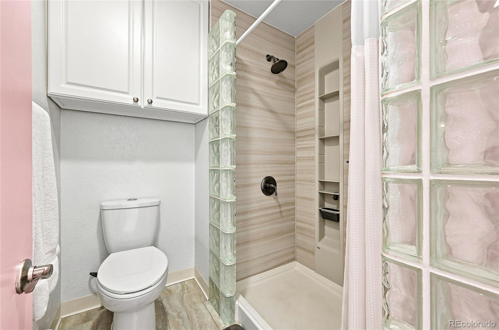 MLS Image #23 for 1570 s macon street,aurora, Colorado