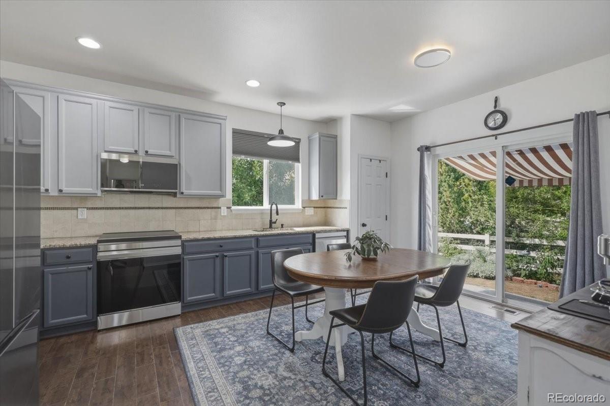 MLS Image #8 for 24669 e wyoming circle,aurora, Colorado