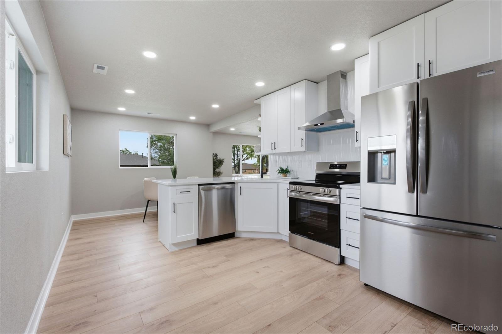 MLS Image #5 for 9441  lilly court,thornton, Colorado
