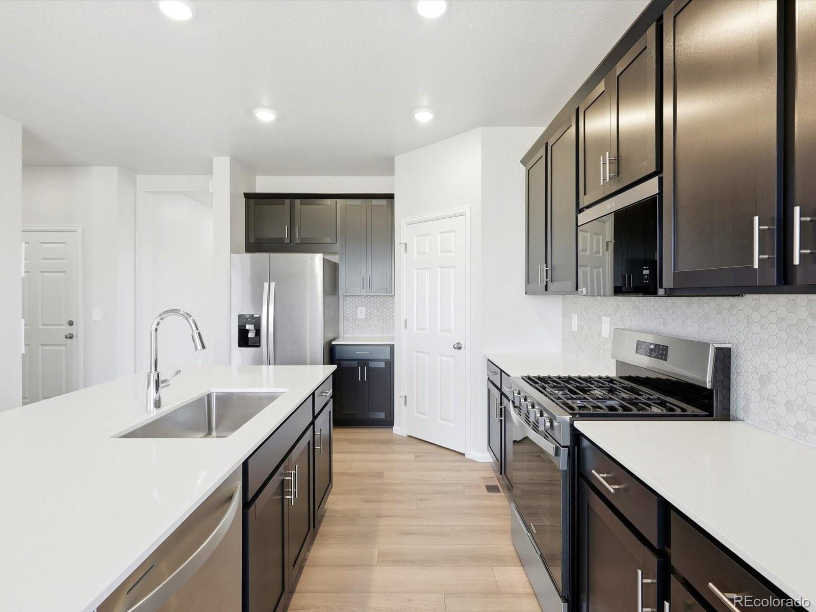 MLS Image #14 for 17577 e 89th way,commerce city, Colorado