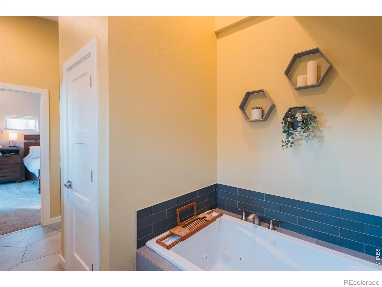 MLS Image #34 for 1917  sheely drive,fort collins, Colorado