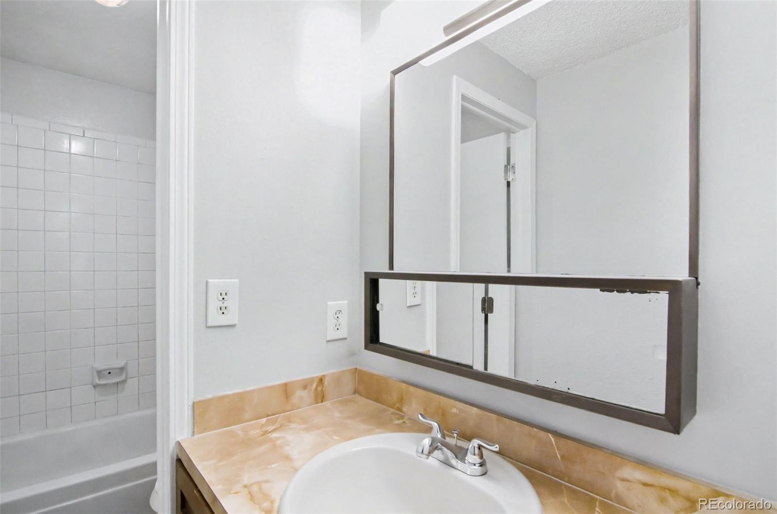 MLS Image #8 for 14215 e montana circle,aurora, Colorado