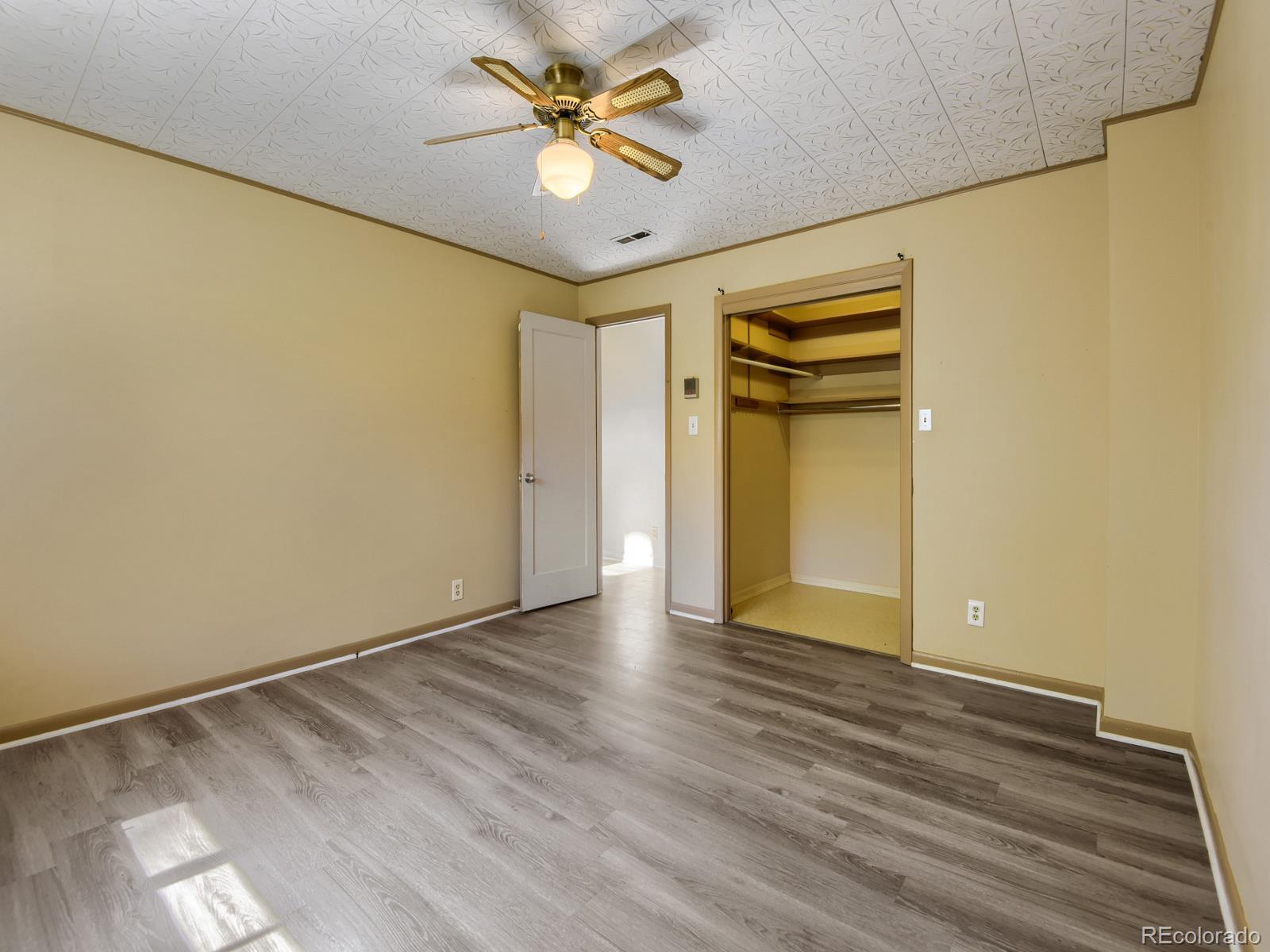 MLS Image #11 for 865 s peterson way,denver, Colorado