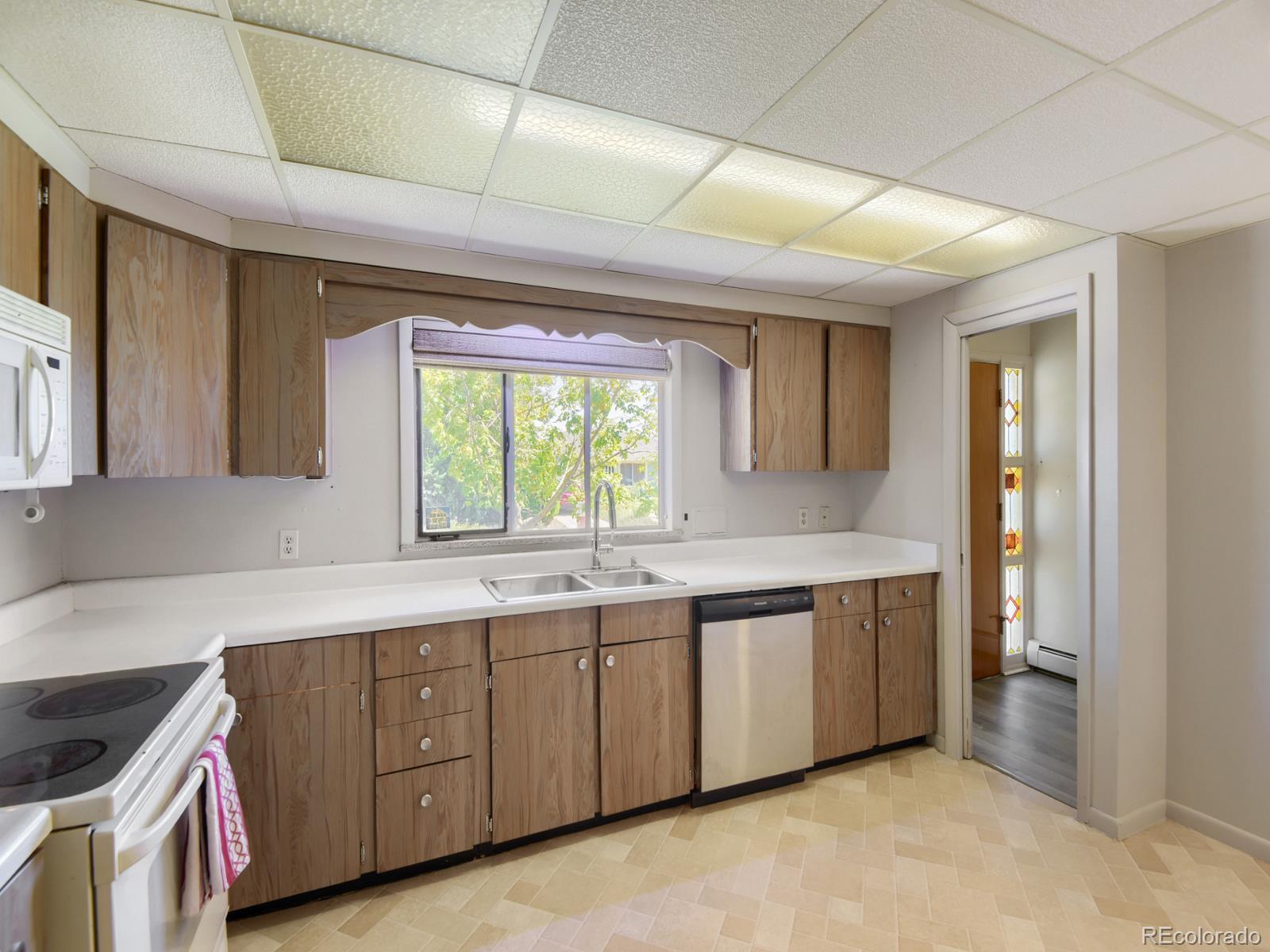 MLS Image #4 for 865 s peterson way,denver, Colorado