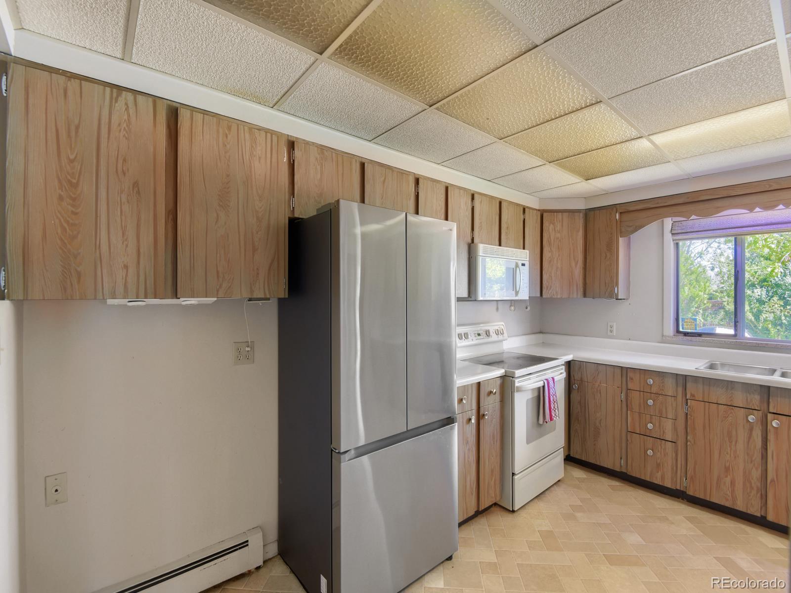 MLS Image #5 for 865 s peterson way,denver, Colorado