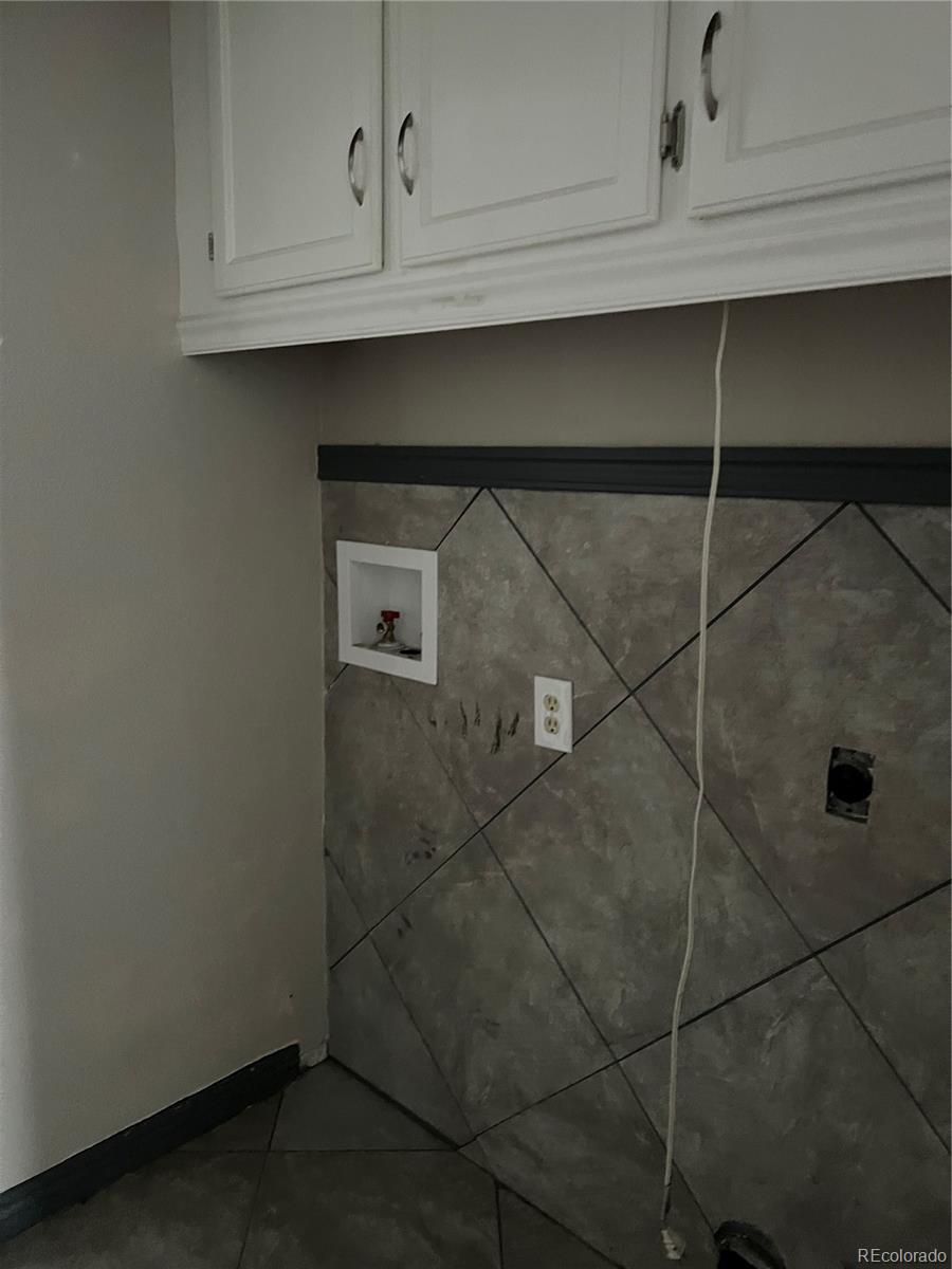 MLS Image #10 for 3796 s ceylon way,aurora, Colorado