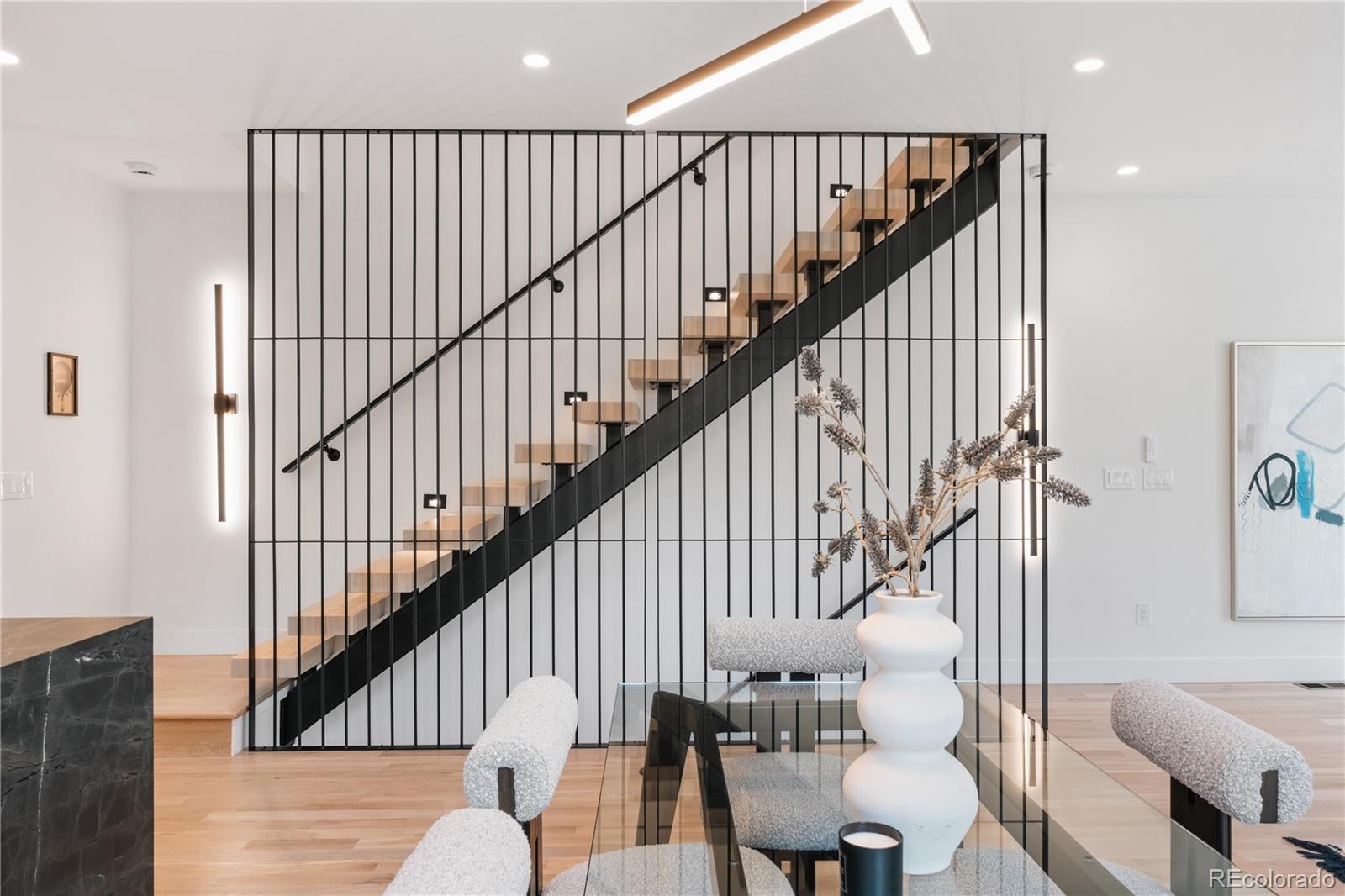 MLS Image #12 for 2362 s cherokee street,denver, Colorado