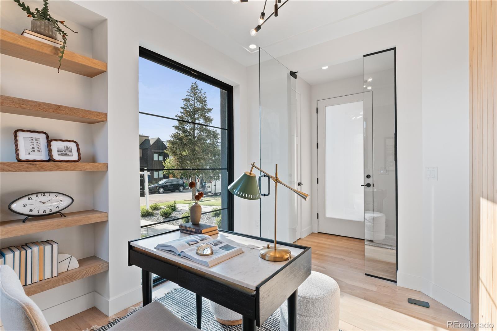 MLS Image #19 for 2362 s cherokee street,denver, Colorado