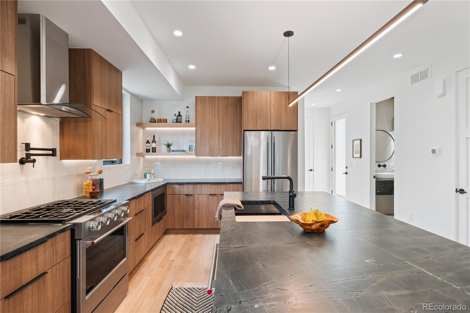 MLS Image #3 for 2362 s cherokee street,denver, Colorado