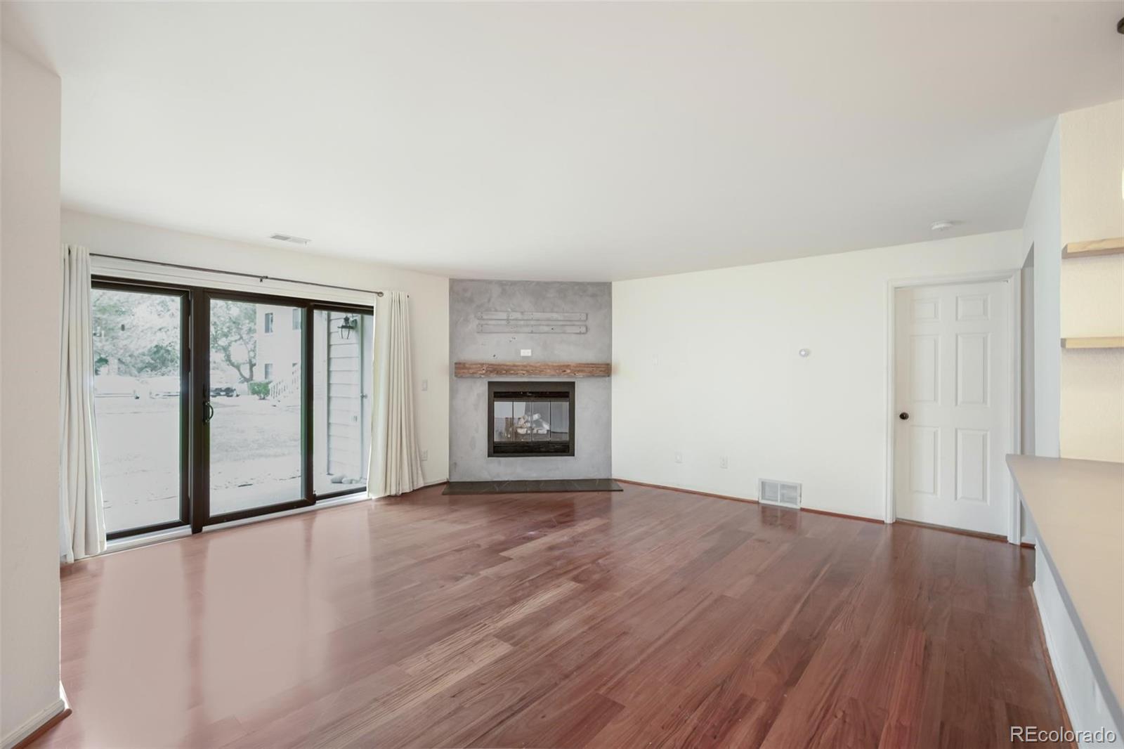 MLS Image #26 for 3600 s pierce street 5-103,denver, Colorado