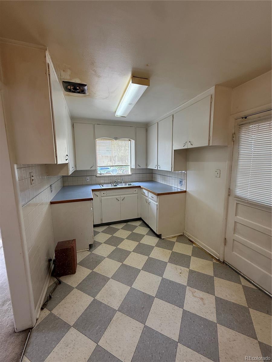 MLS Image #8 for 5209 e thrill place,denver, Colorado