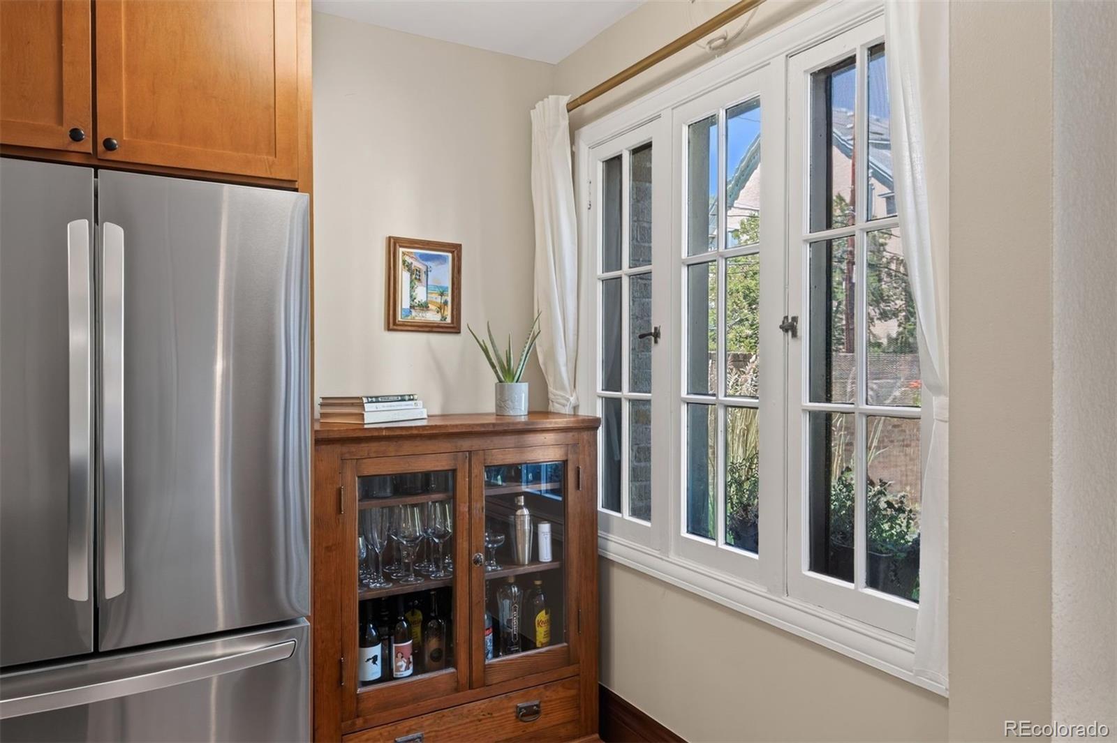 MLS Image #11 for 2533 e 11th avenue,denver, Colorado