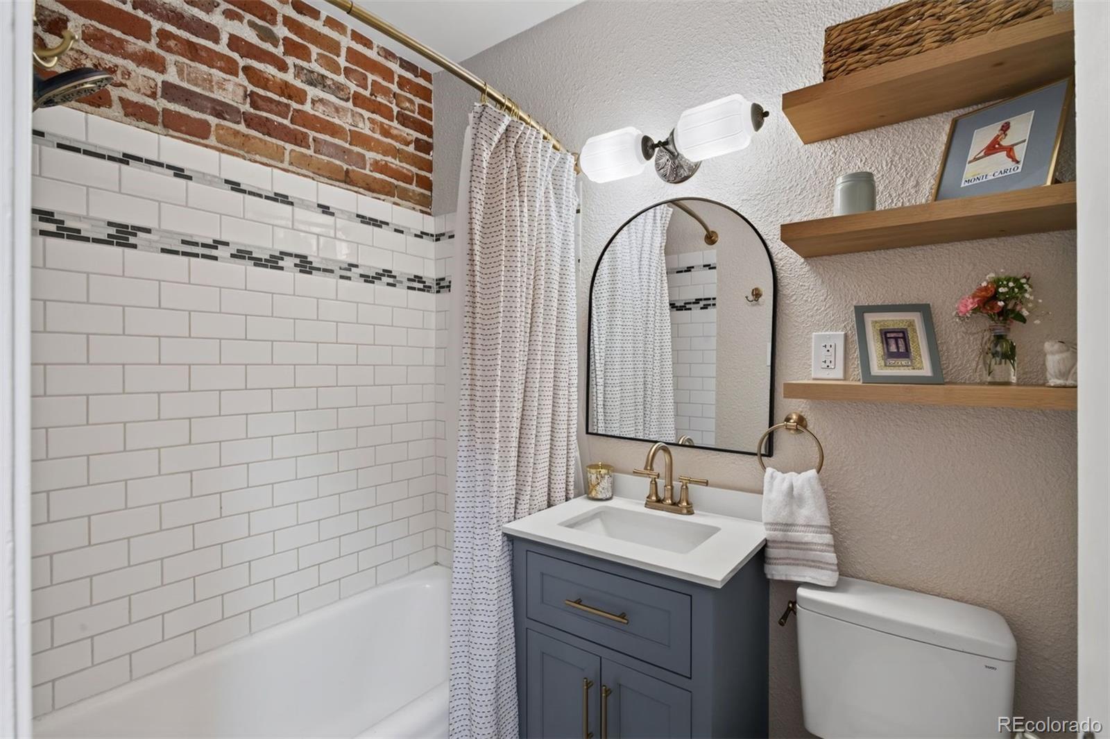 MLS Image #19 for 2533 e 11th avenue,denver, Colorado