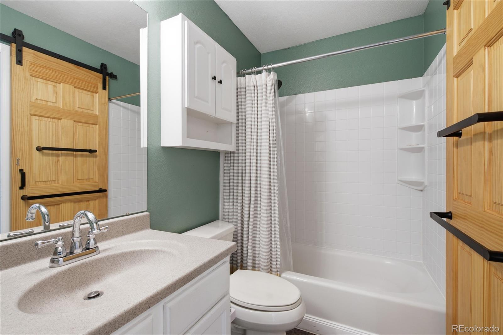 MLS Image #7 for 19959 e cornell avenue,aurora, Colorado