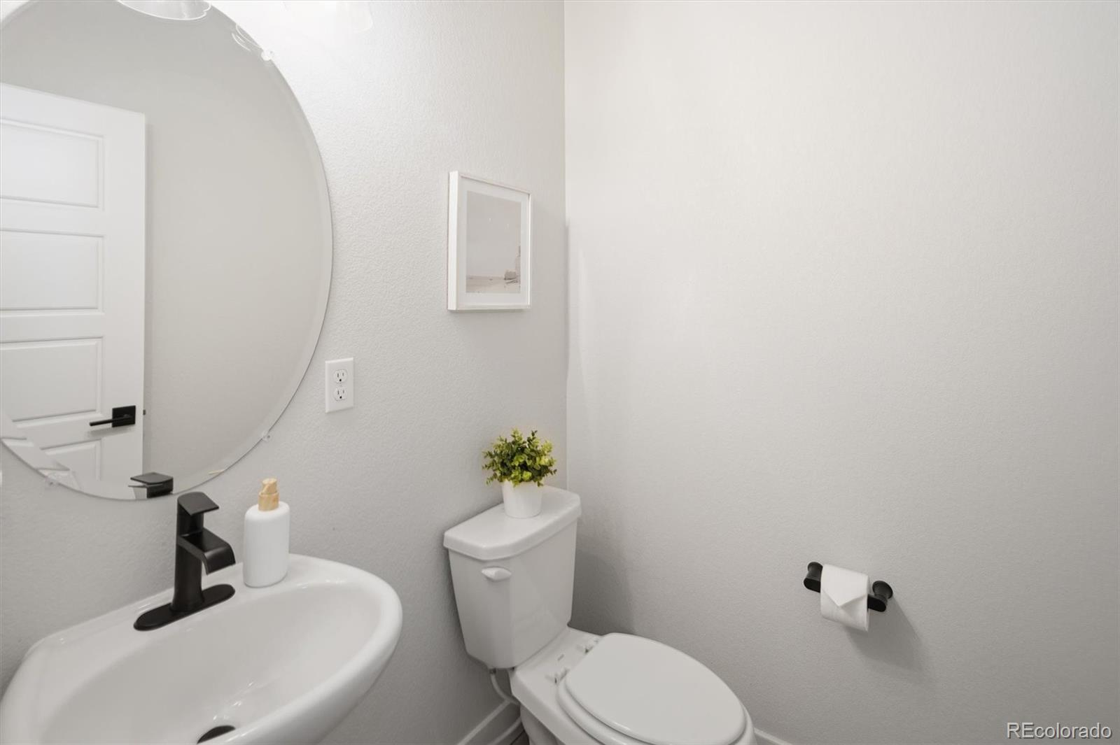 MLS Image #11 for 8365  holman street,arvada, Colorado
