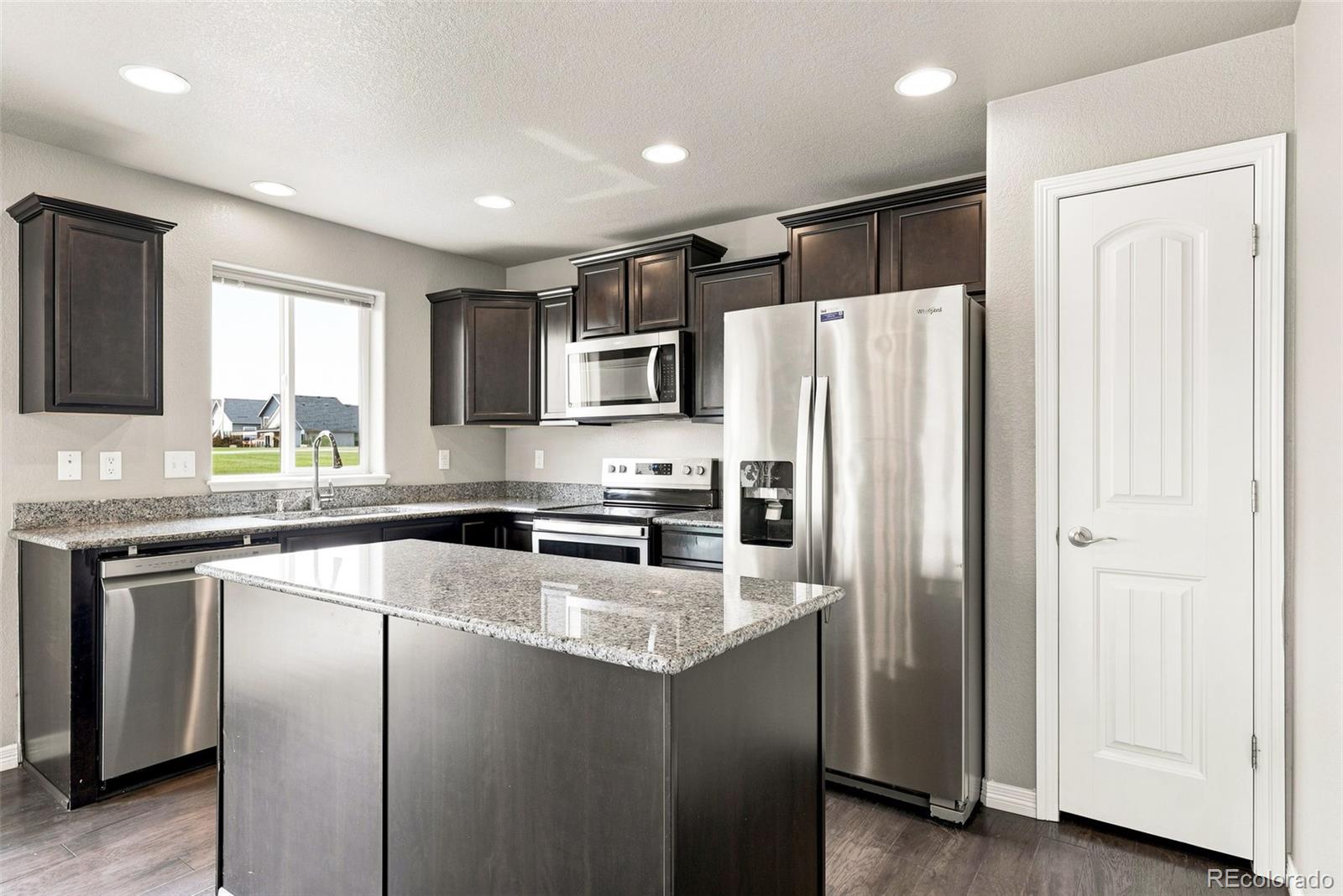 MLS Image #18 for 2063  tabor street,berthoud, Colorado