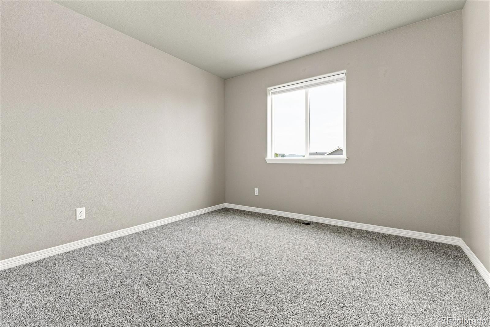 MLS Image #35 for 2063  tabor street,berthoud, Colorado