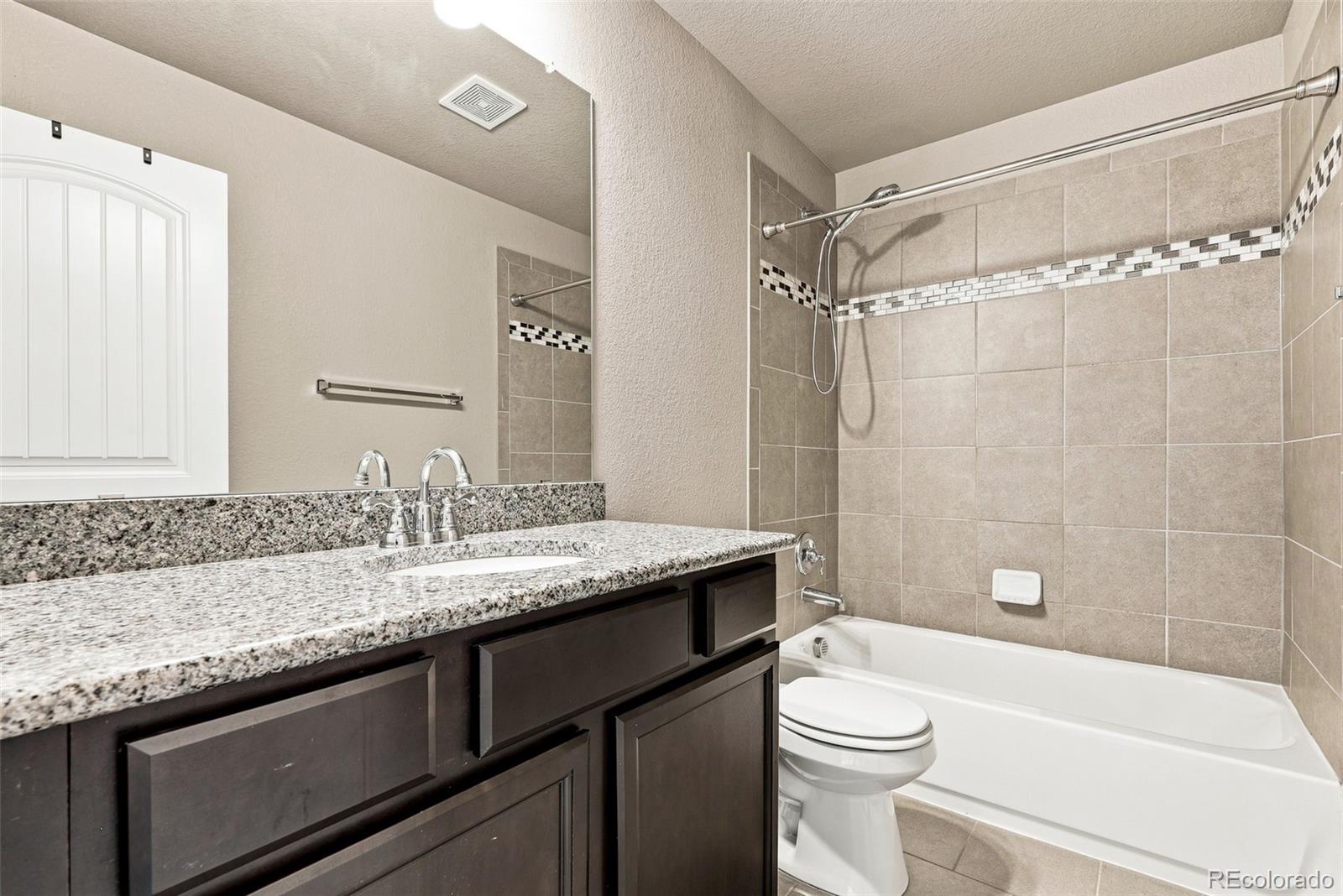 MLS Image #37 for 2063  tabor street,berthoud, Colorado