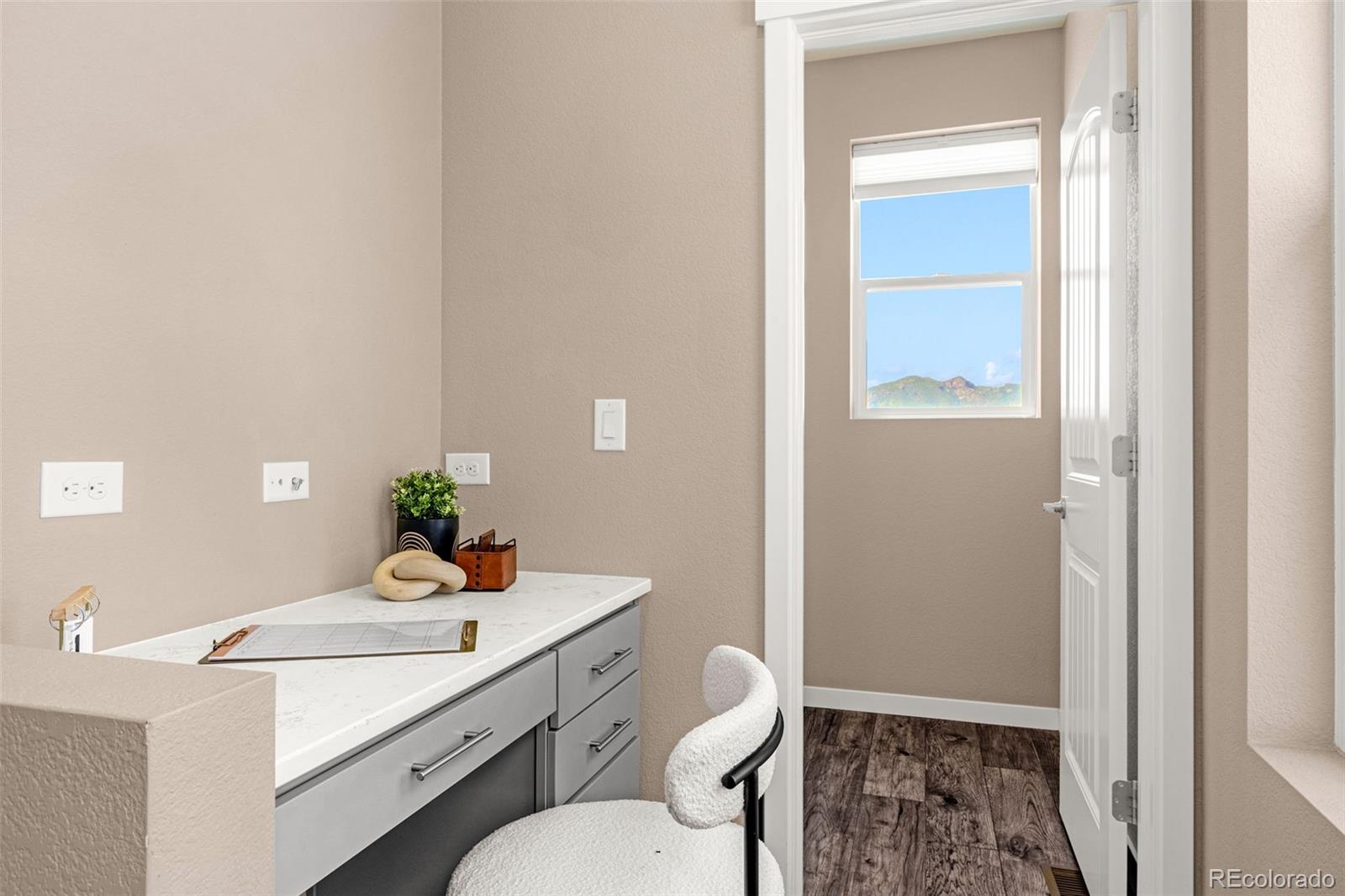 MLS Image #14 for 11325  modern meadow loop,colorado springs, Colorado