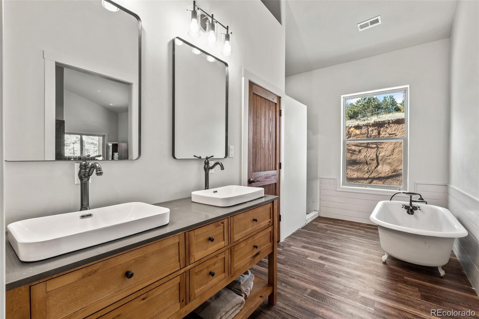 MLS Image #22 for 2270  pikes peak drive,florissant, Colorado