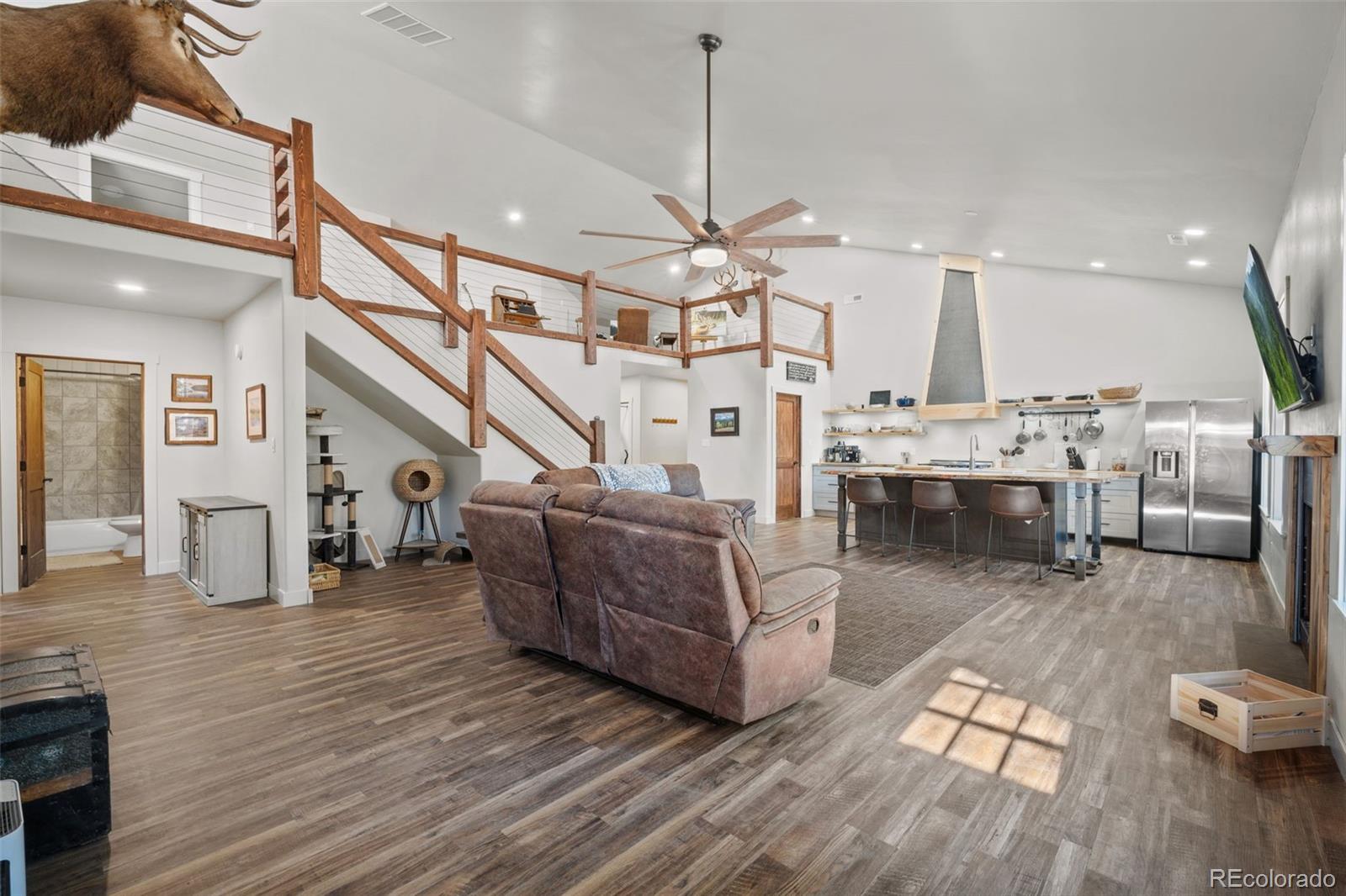 MLS Image #5 for 2270  pikes peak drive,florissant, Colorado
