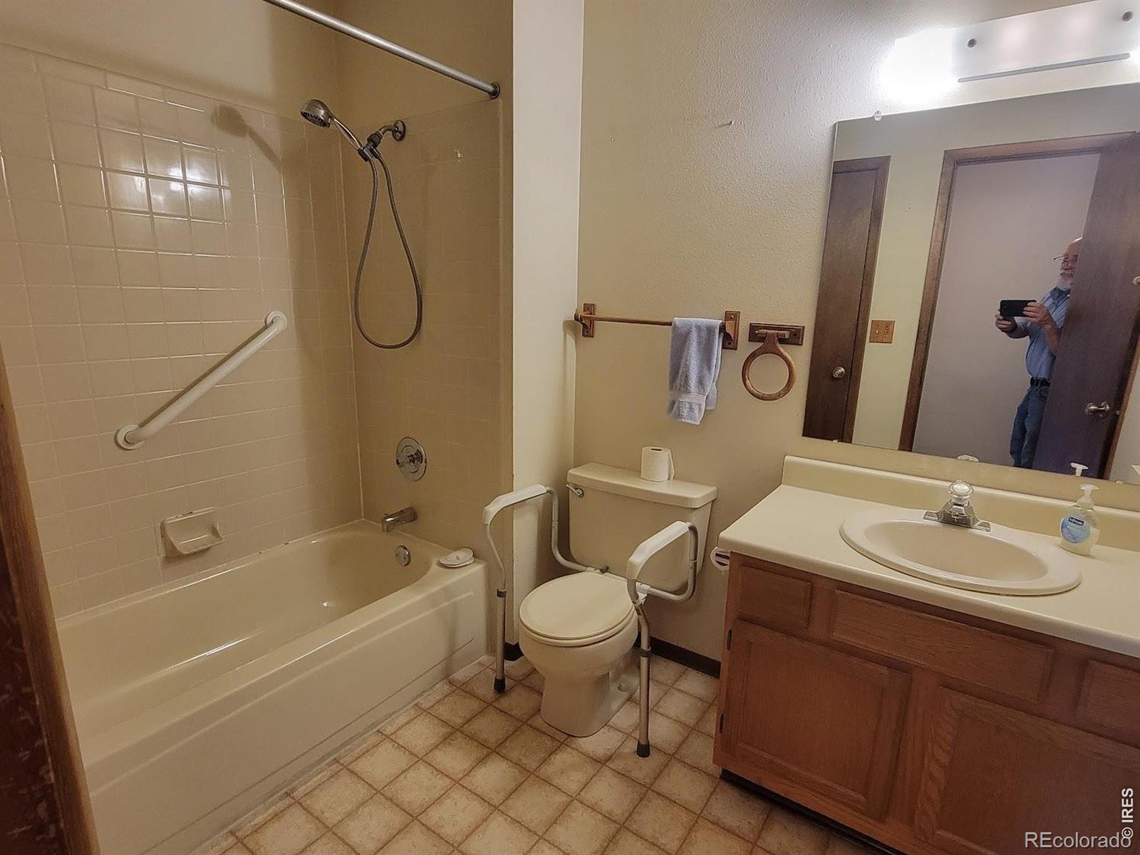 MLS Image #11 for 1045  delta drive,lafayette, Colorado